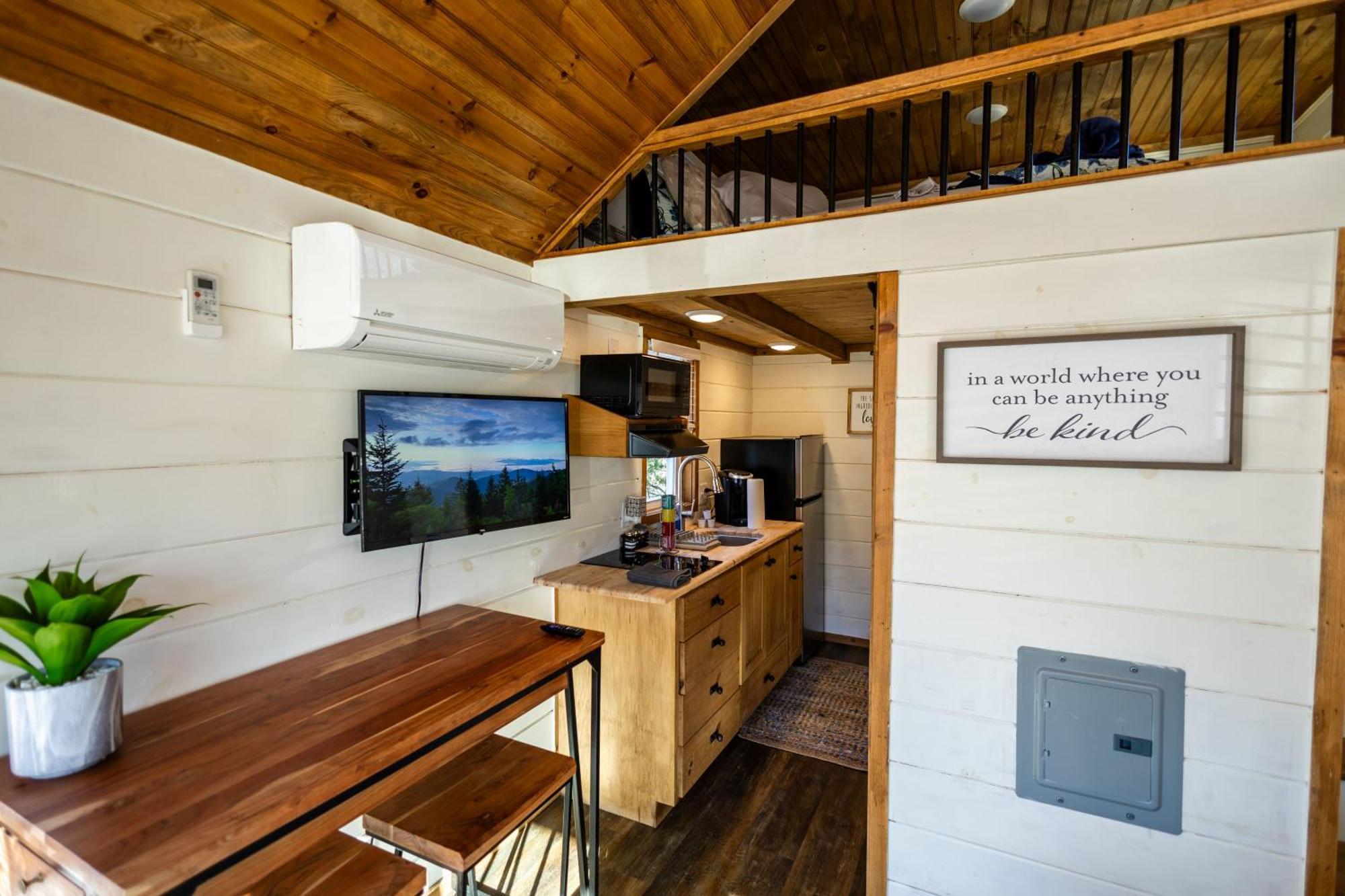 Sojourn Lodging Sevierville Exterior foto